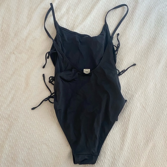 Solid & Striped Side Tie One Piece - size M - Picture 5 of 7